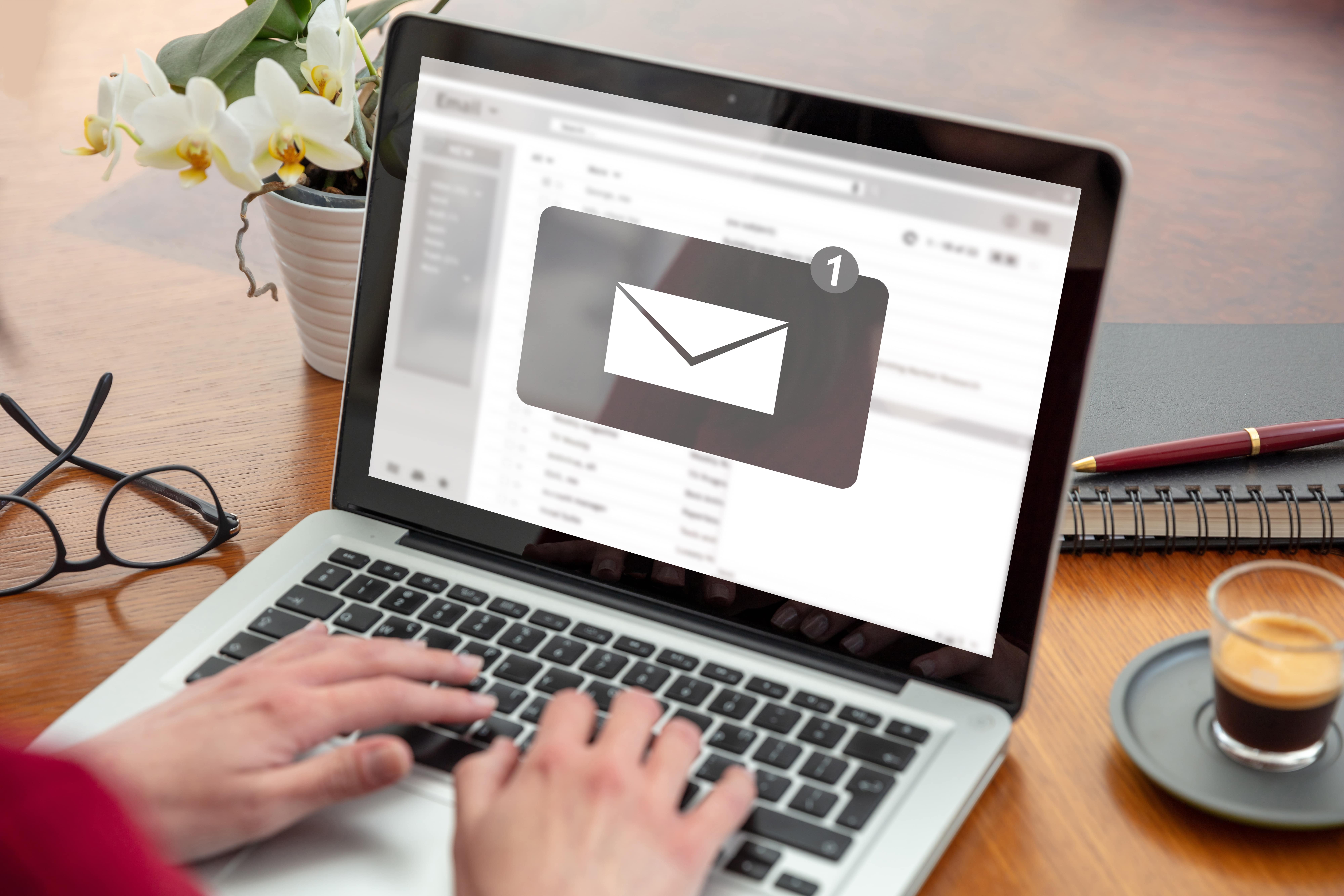 email notifications on laptop